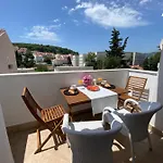 White Sapphire Apartment